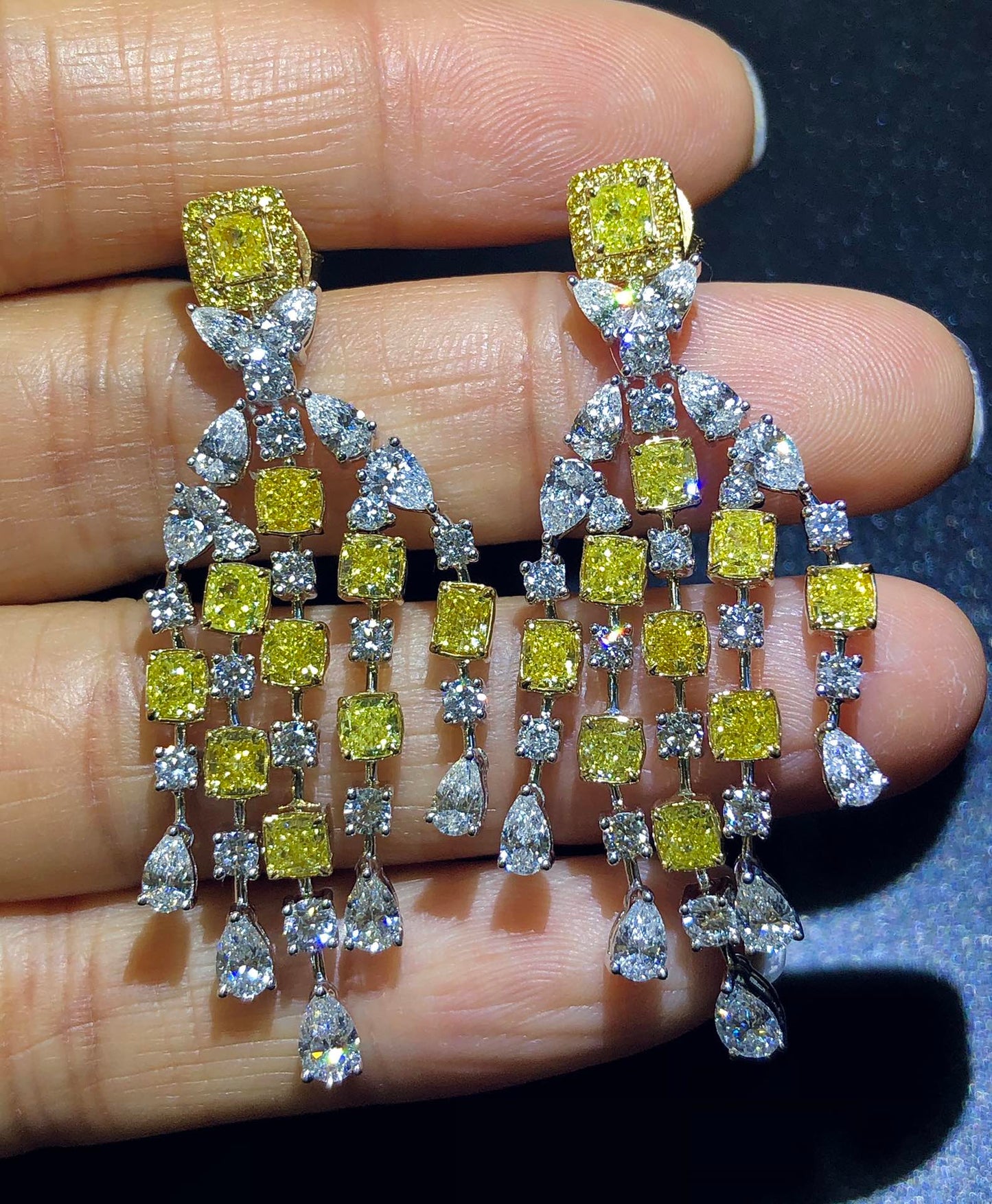 18k gold yellow diamond earrings – intense yellow & white diamond design