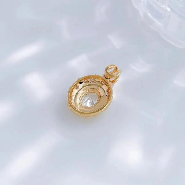 dreamlight golden lab-grown diamond egg pendant in 18k yellow gold