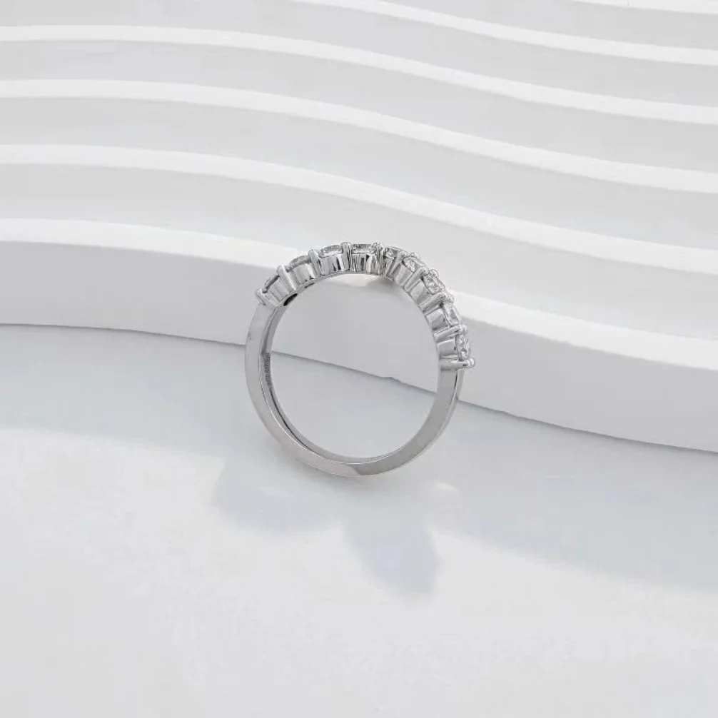 v-shaped lab-grown diamond ring in platinum pt950 – inspired by love